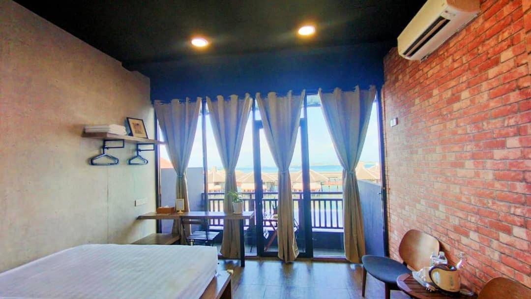 Cube Bed Station & Tours Sdn Bhd Hostel Semporna Exterior photo